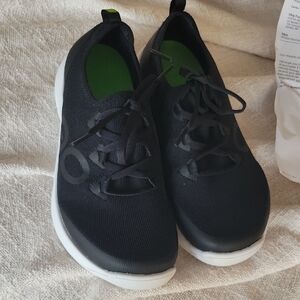 Oofos Bnwot Size 7.5 Womens